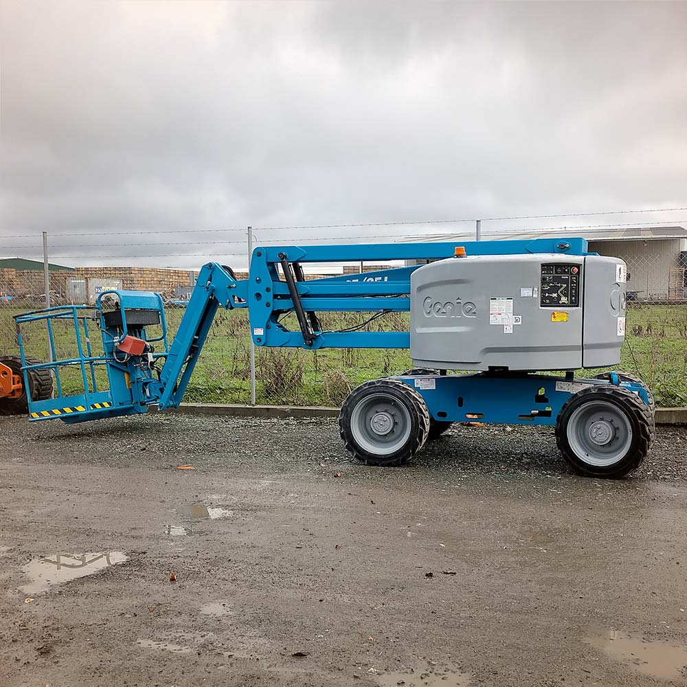 Diesel Articulated Z-Boom – Genie Z45-25J RT Boomlift